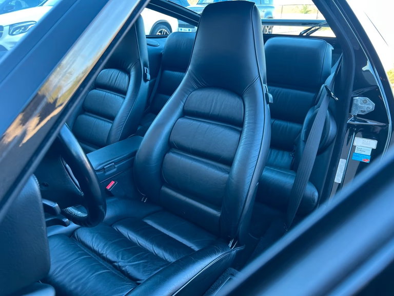 Porsche 928 GTS