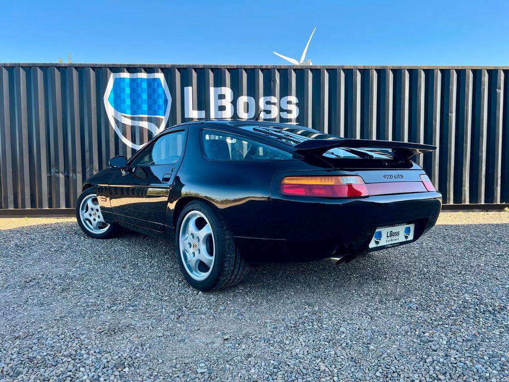 Porsche 928 GTS