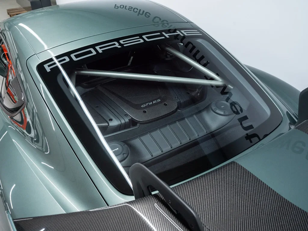 Porsche 718 Cayman GT4 RS