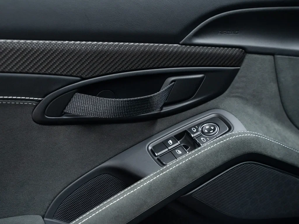 Porsche 718 Cayman GT4 RS