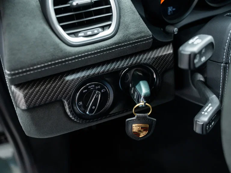 Porsche 718 Cayman GT4 RS