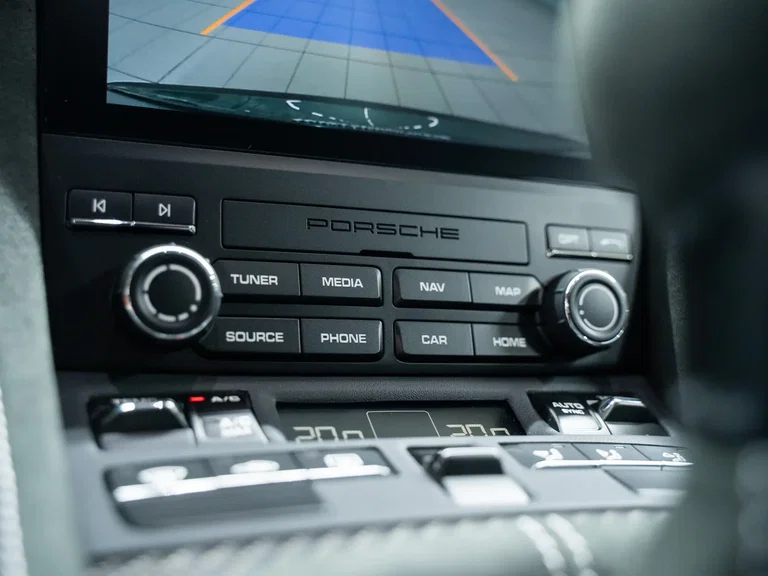 Porsche 718 Cayman GT4 RS