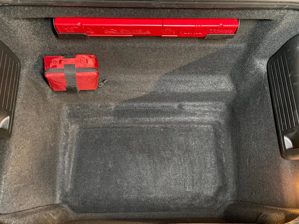 Porsche 718 Cayman T