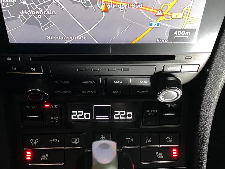 Porsche 718 Cayman T