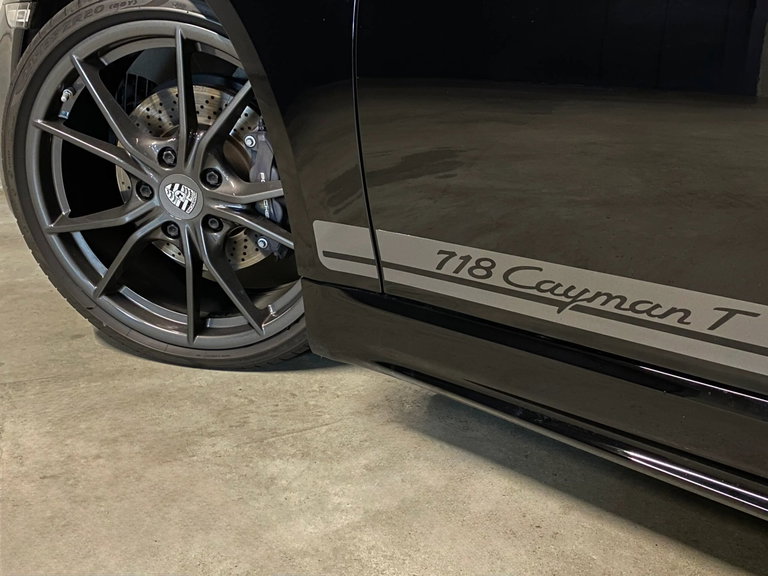 Porsche 718 Cayman T