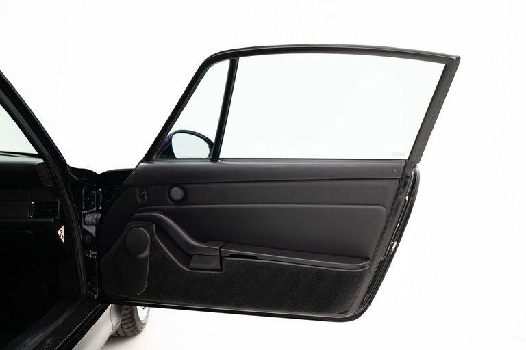 Porsche 993 Carrera 4S