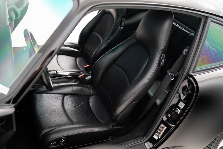 Porsche 993 Carrera 4S