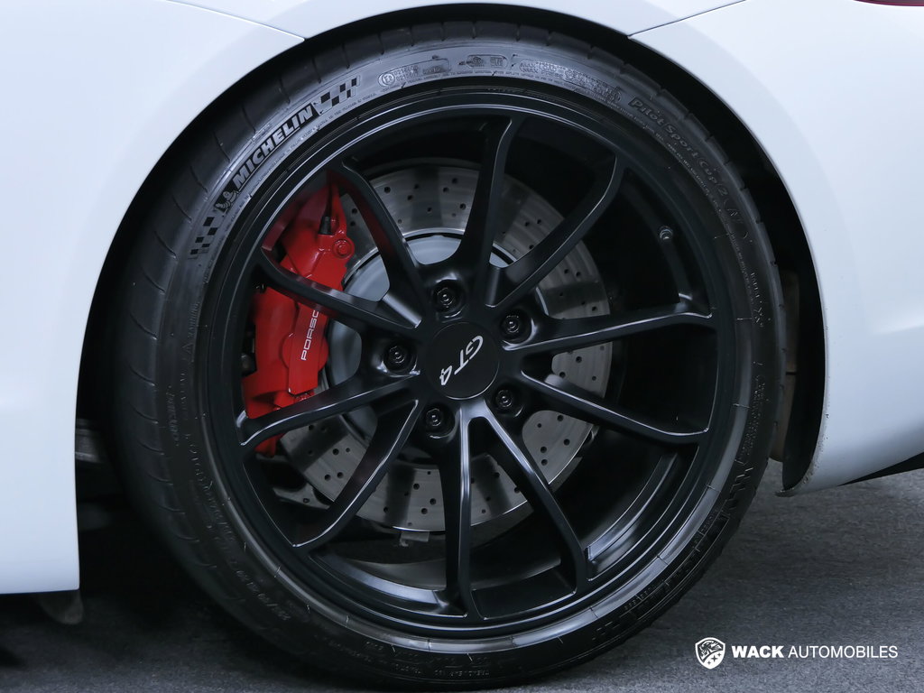 Porsche 981 Cayman GT4