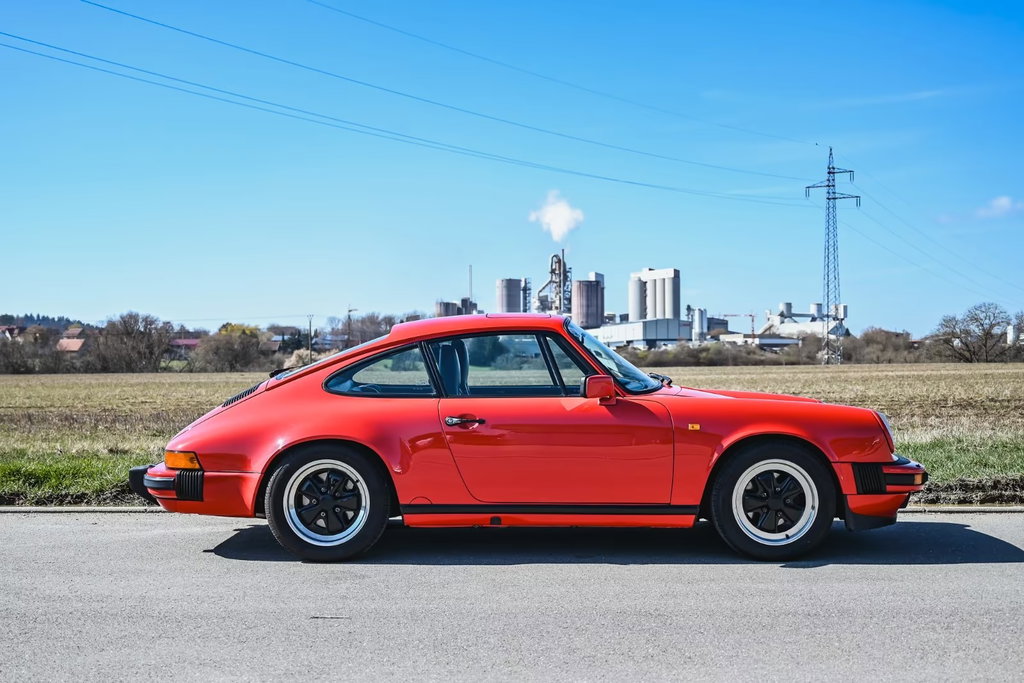 Porsche 911 Carrera 3.2
