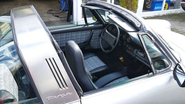 Porsche 911 “25 Jahre Jubiläumsmodell”