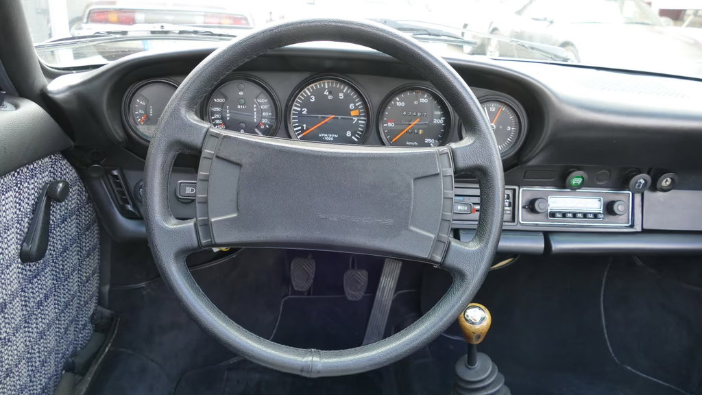 Porsche 911 “25 Jahre Jubiläumsmodell”
