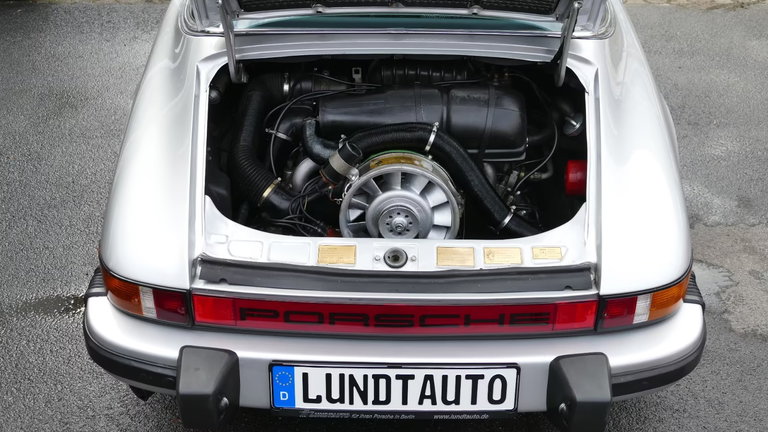 Porsche 911 “25 Jahre Jubiläumsmodell”