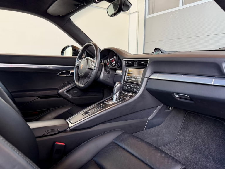 Porsche 991 Carrera 4
