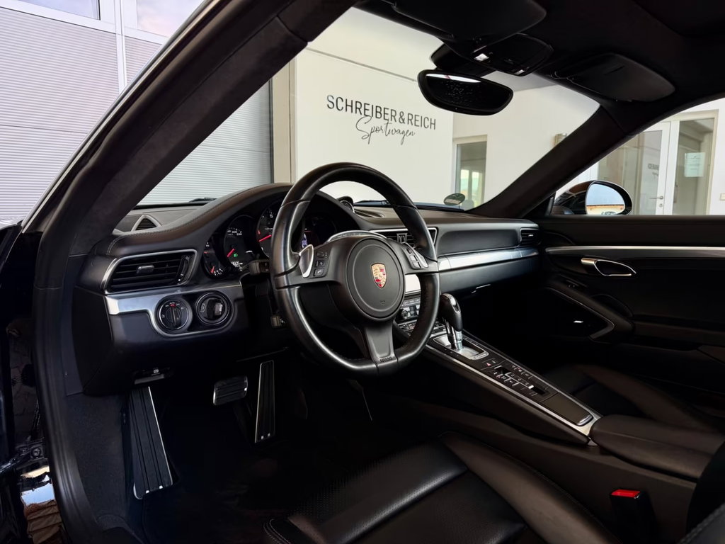 Porsche 991 Carrera 4