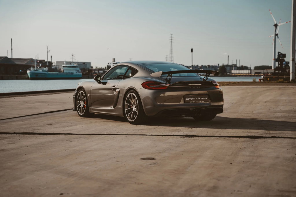 Porsche 981 Cayman GT4