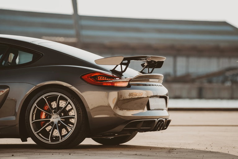 Porsche 981 Cayman GT4