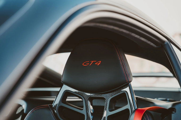 Porsche 981 Cayman GT4