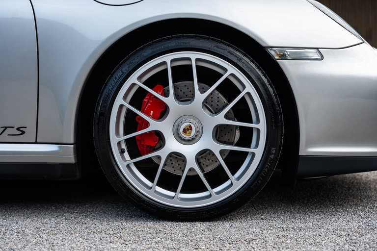 Porsche 997.2 Carrera GTS