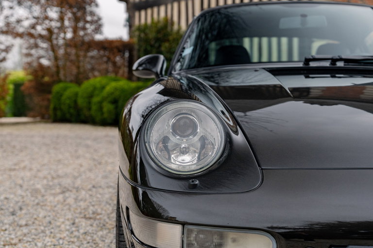 Porsche 993 Carrera 4