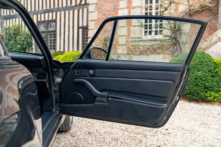 Porsche 993 Carrera 4