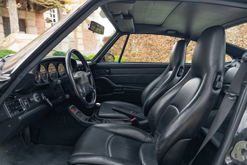 Porsche 993 Carrera 4