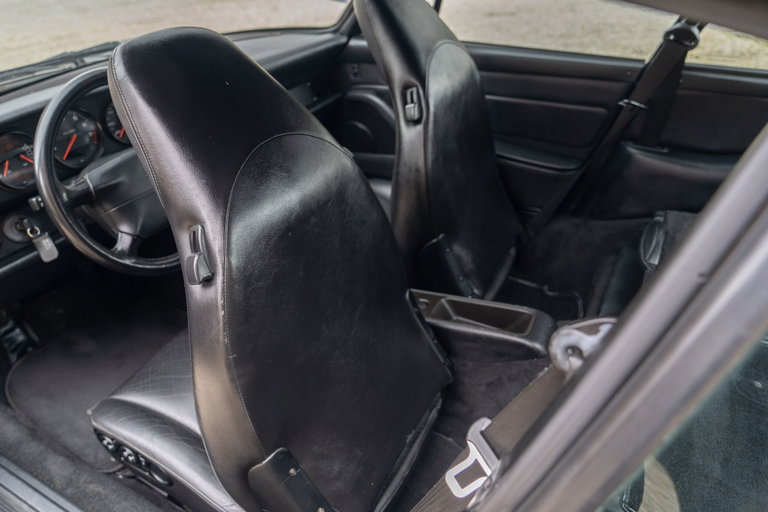 Porsche 993 Carrera 4