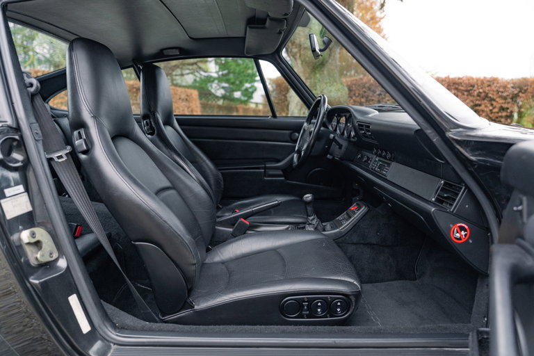 Porsche 993 Carrera 4