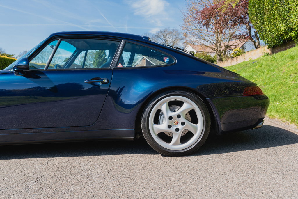 Porsche 993 Carrera 4