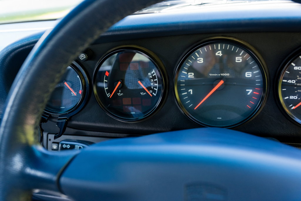 Porsche 993 Carrera 4