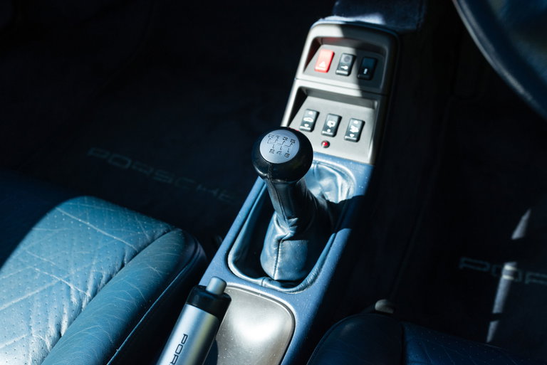 Porsche 993 Carrera 4