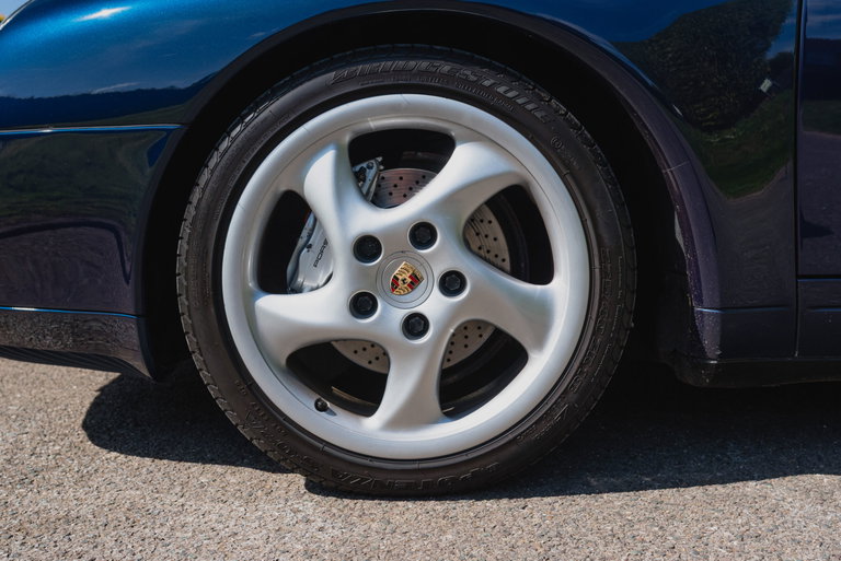 Porsche 993 Carrera 4