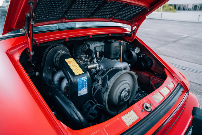 Porsche 911 Carrera 3.2 (US)