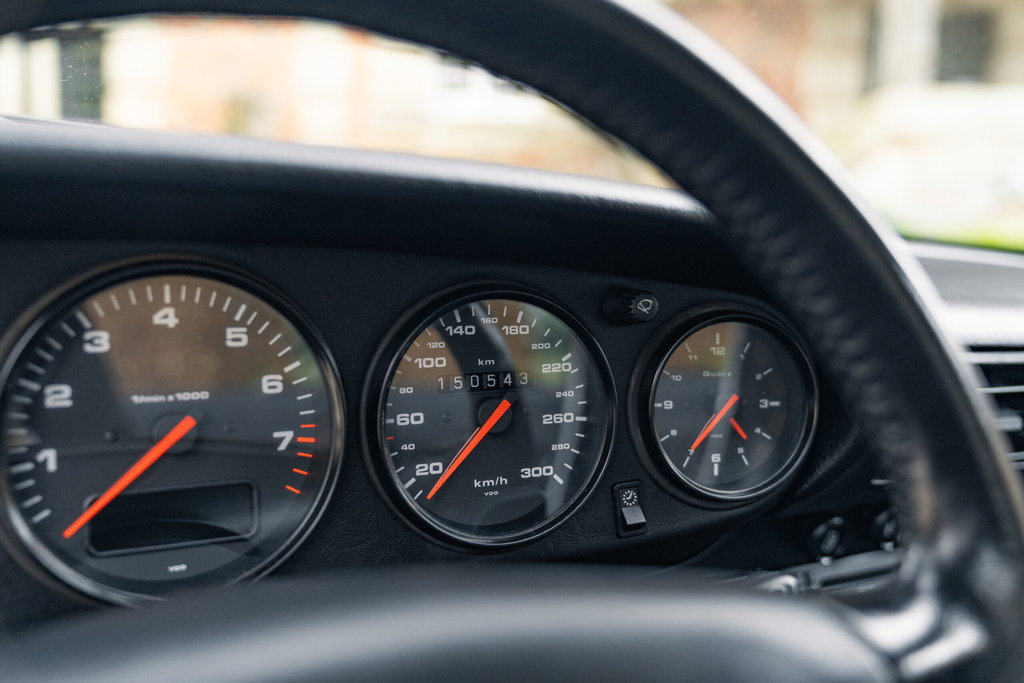 Porsche 993 Carrera 4