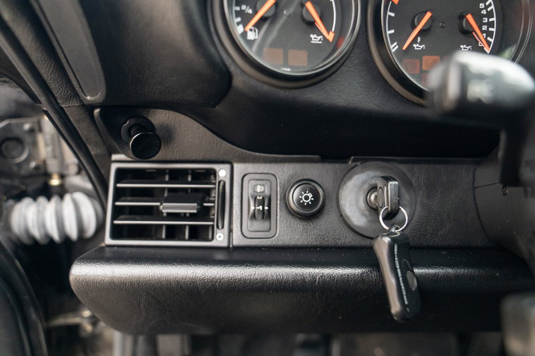 Porsche 993 Carrera 4