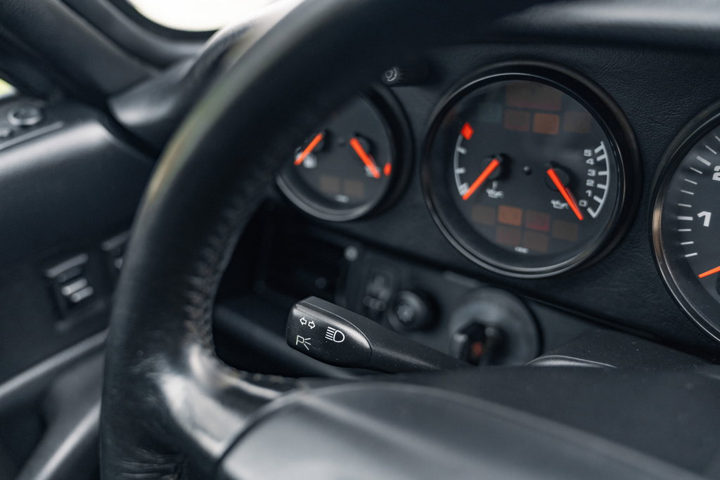 Porsche 993 Carrera 4