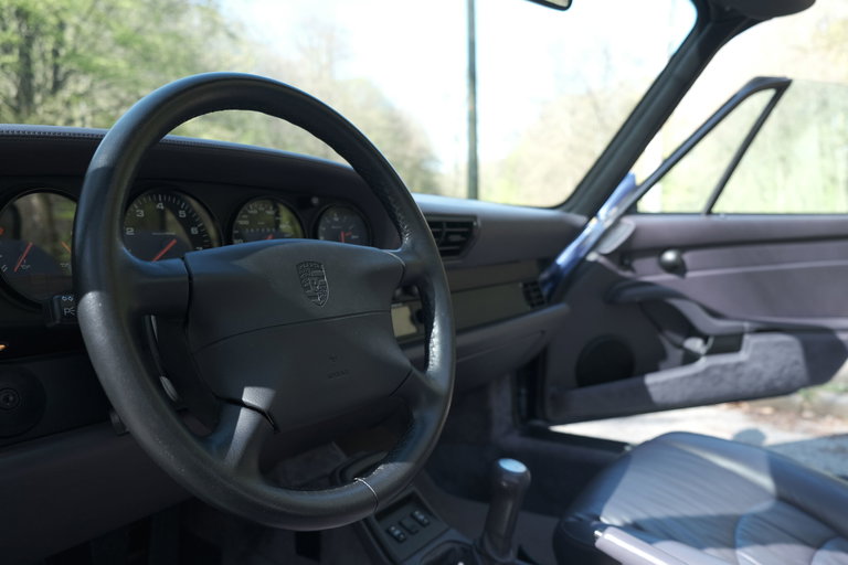 Porsche 993 Carrera 4