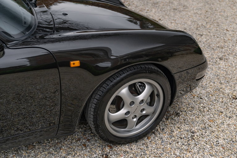Porsche 993 Carrera 4