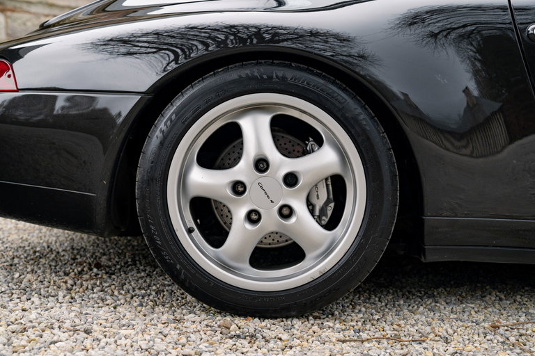 Porsche 993 Carrera 4