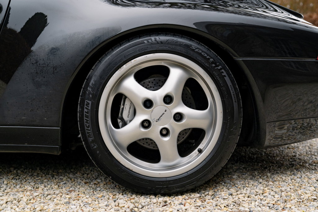 Porsche 993 Carrera 4