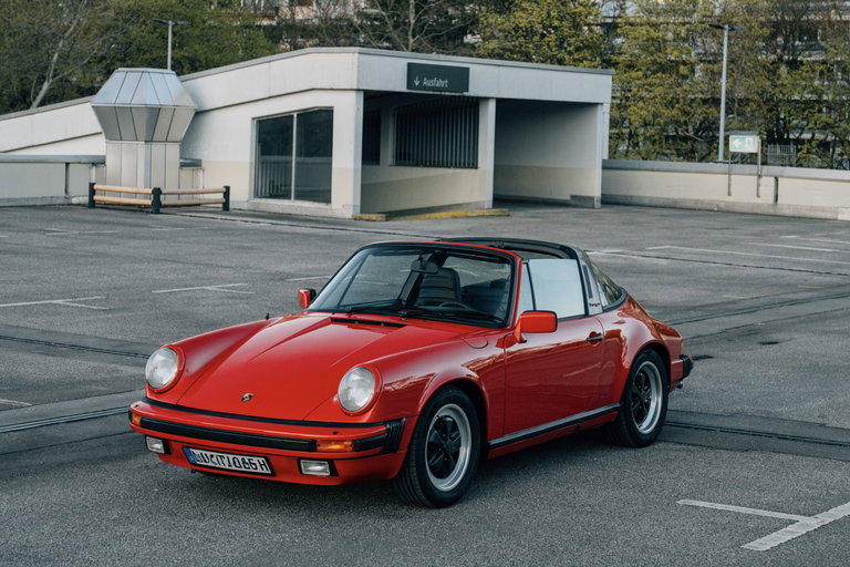 Porsche 911 Carrera 3.2 (US)