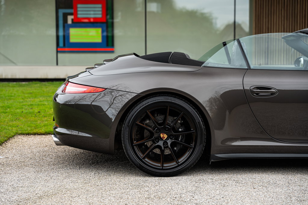 Porsche 991 Carrera 4