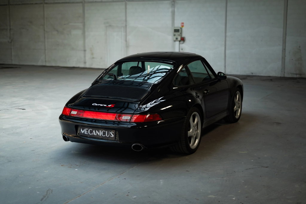Porsche 993 Carrera 4S