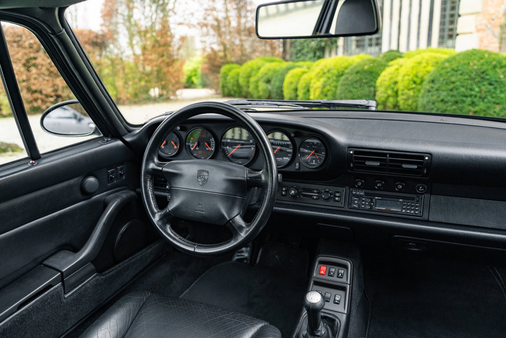 Porsche 993 Carrera 4