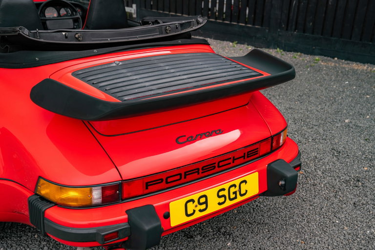 Porsche 911 Carrera 3.2 Supersport