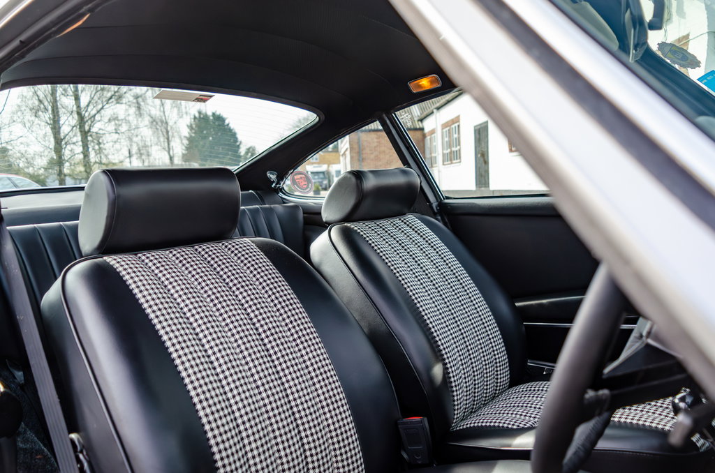 Porsche 911 E