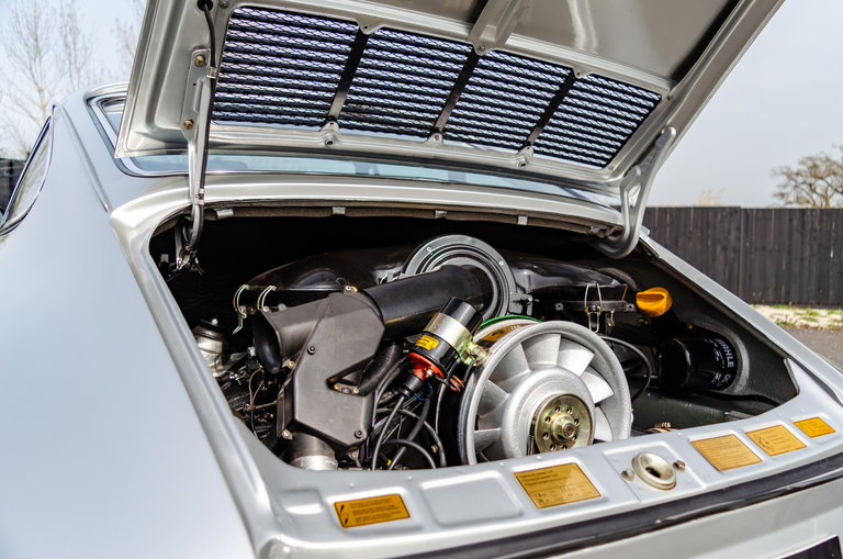 Porsche 911 E