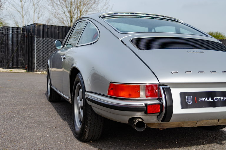 Porsche 911 E