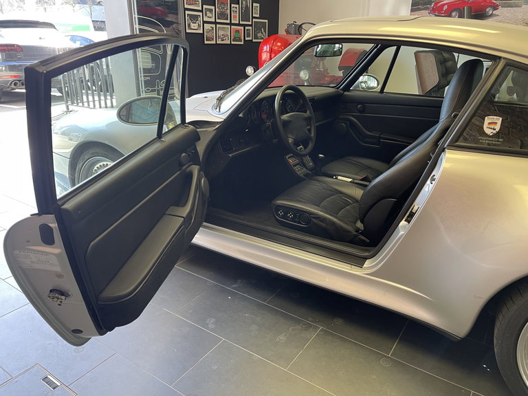 Porsche 993 Carrera 4S