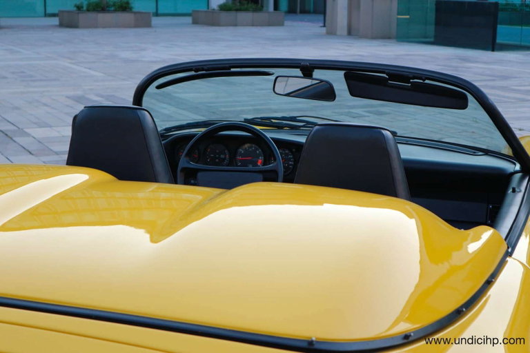 Porsche 911 Carrera 3.2 Speedster