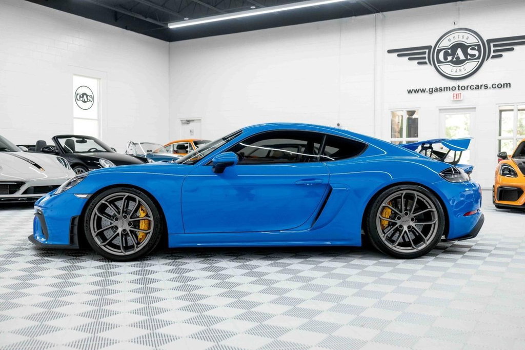 Porsche 718 Cayman GT4